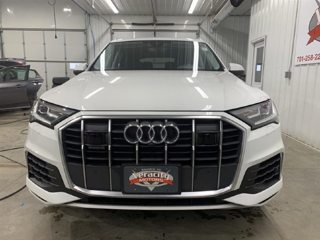 2022 Audi Q7 55 Premium Plus