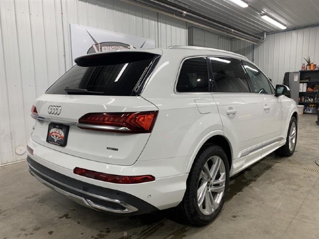 2022 Audi Q7 55 Premium Plus