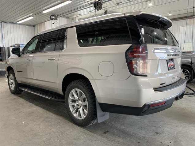 2023 Chevrolet Suburban Premier