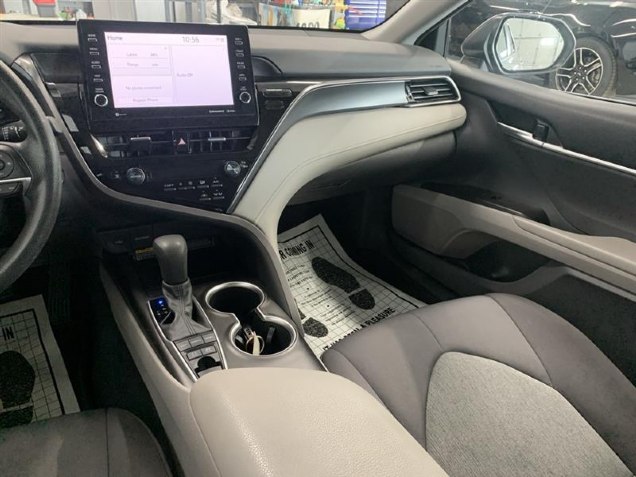 2021 Toyota Camry Hybrid LE