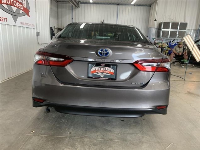 2021 Toyota Camry Hybrid LE