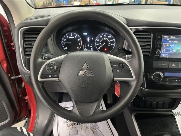 2018 Mitsubishi Outlander ES