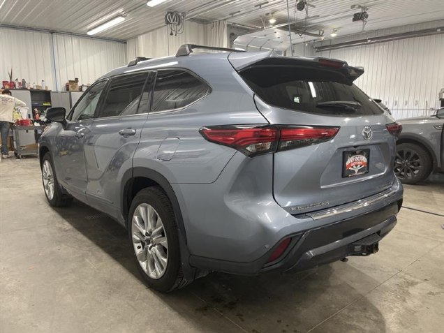 2022 Toyota Highlander Limited