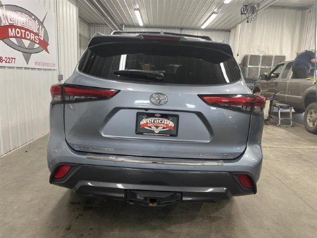 2022 Toyota Highlander Limited