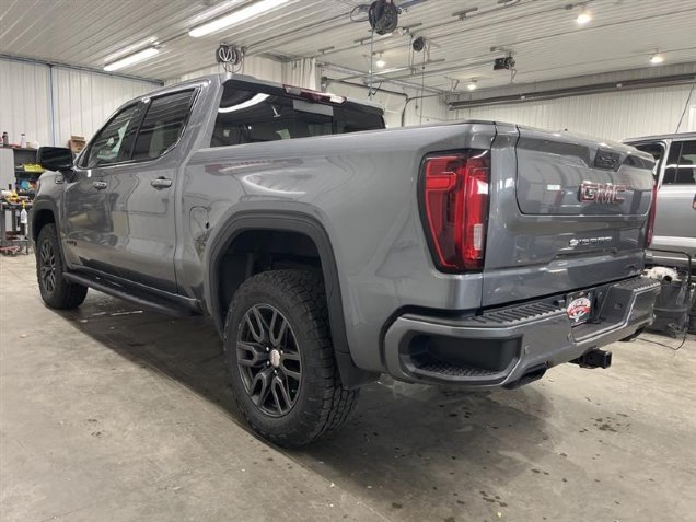 2022 GMC Sierra 1500 Limited AT4