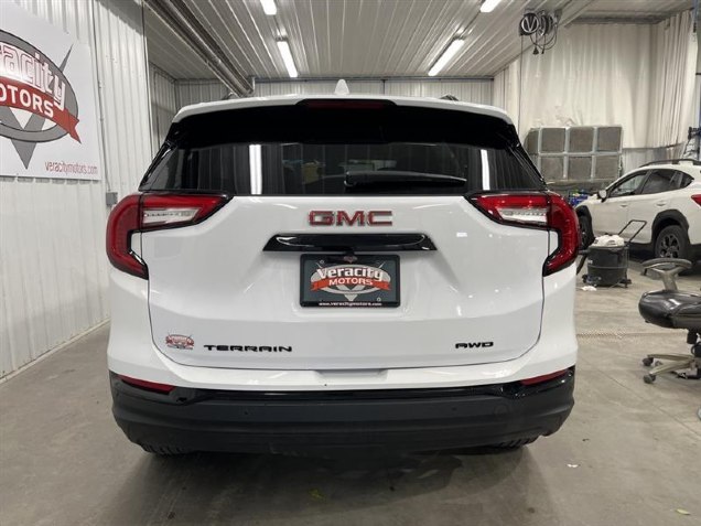 2023 GMC Terrain SLE